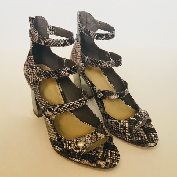 NEW Marc Fisher Snake Pattern Multi-Strap Heels, size 7.5 - Picture 5 of 8